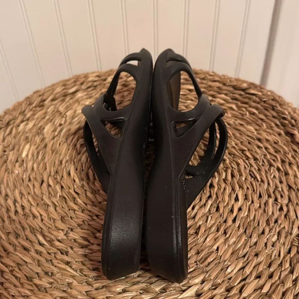 Oka B. Women's Black Sandals - 6 - Great Condition